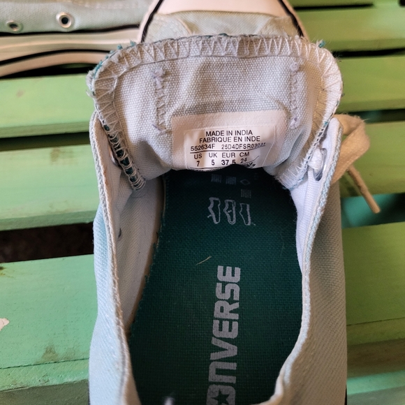 Converse - Picture 3 of 5